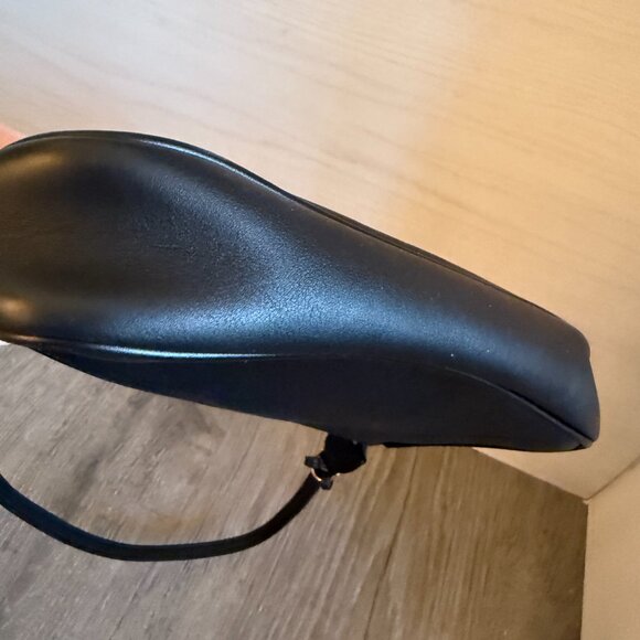 Balenciaga Rodeo Sling Pochette — Black Calfskin, Gold Hardware (NWOT) - Picture 5 of 11